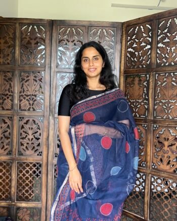 Elegant Handwoven Kota Doria Saree for Graceful Look